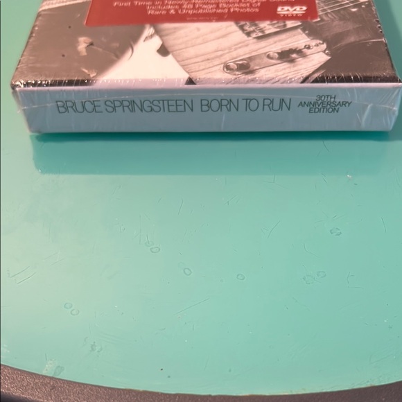Sealed Bruce Springsteen Born to Run 30th Anniversary DVD & CD Set - Picture 3 of 3